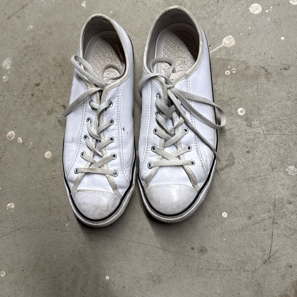 White converse Casual Sneakers